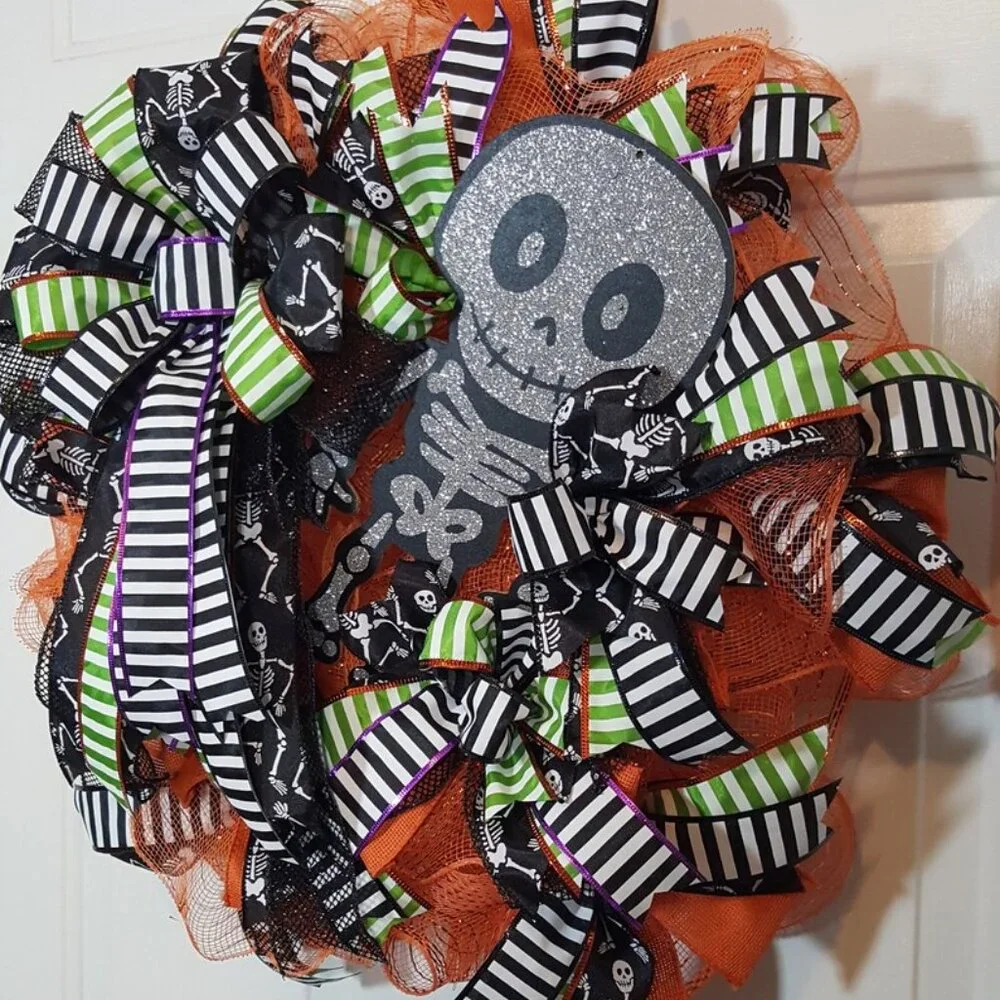 Mr. Bones‎ Skeleton Halloween Wreath, Slim Spooky Screen Door Wreath